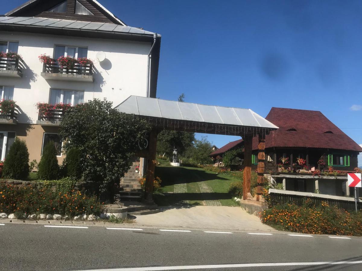 Casa Relax Hotel Văleni Екстериор снимка