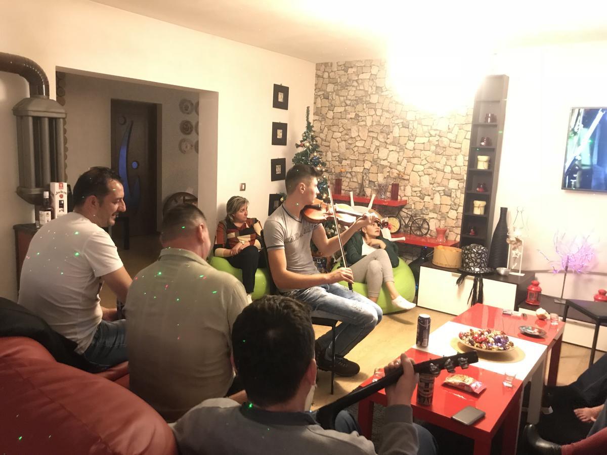 Casa Relax Hotel Văleni Екстериор снимка